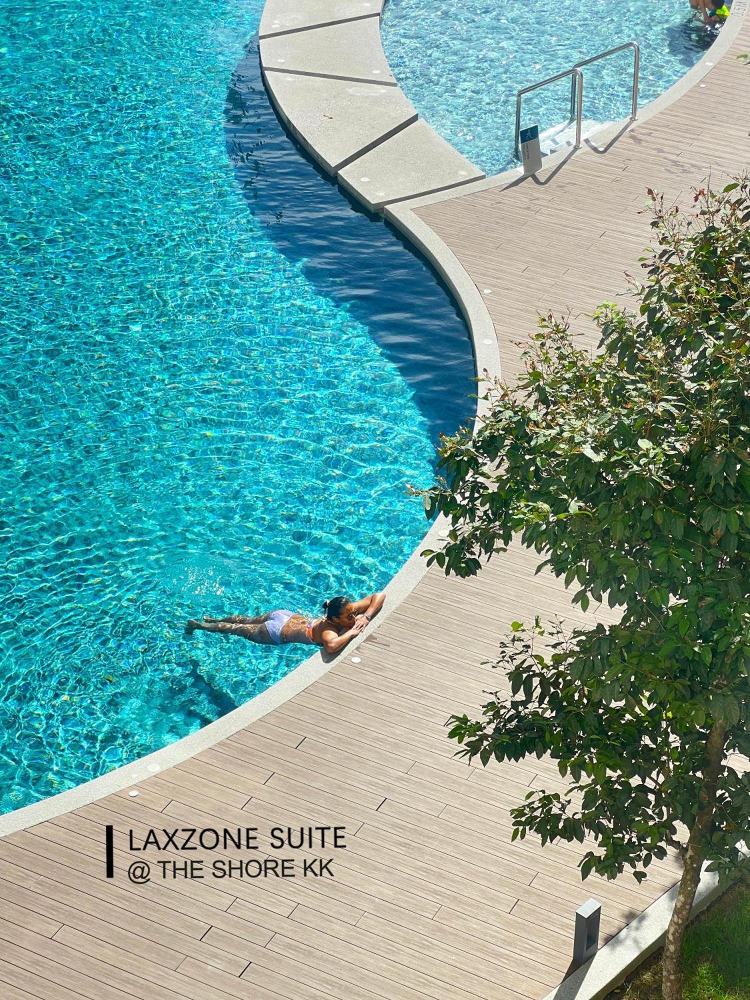 The Shore Cbd Kota Kinabalu By Laxzone Suite Exterior photo
