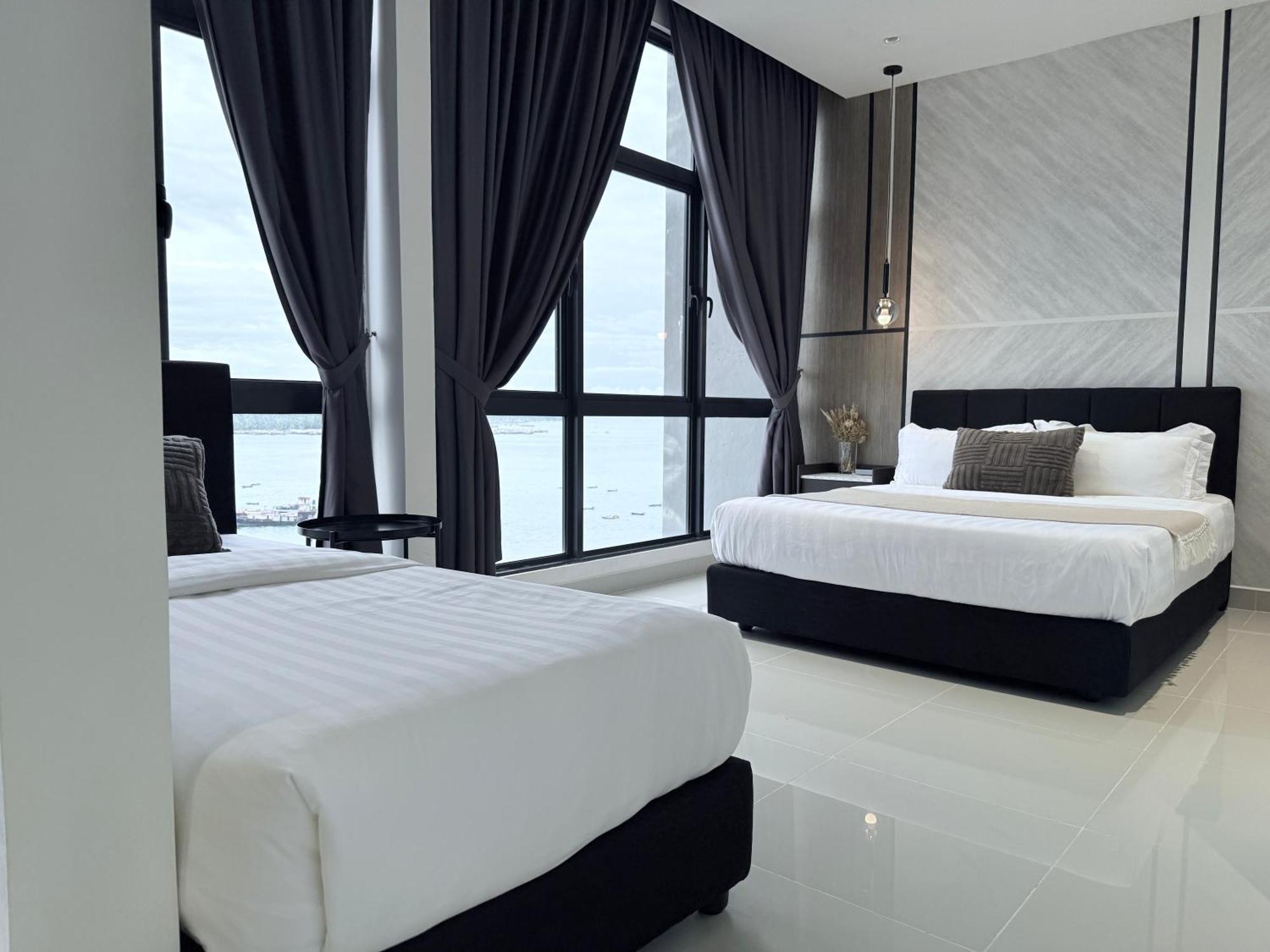 The Shore Cbd Kota Kinabalu By Laxzone Suite Exterior photo